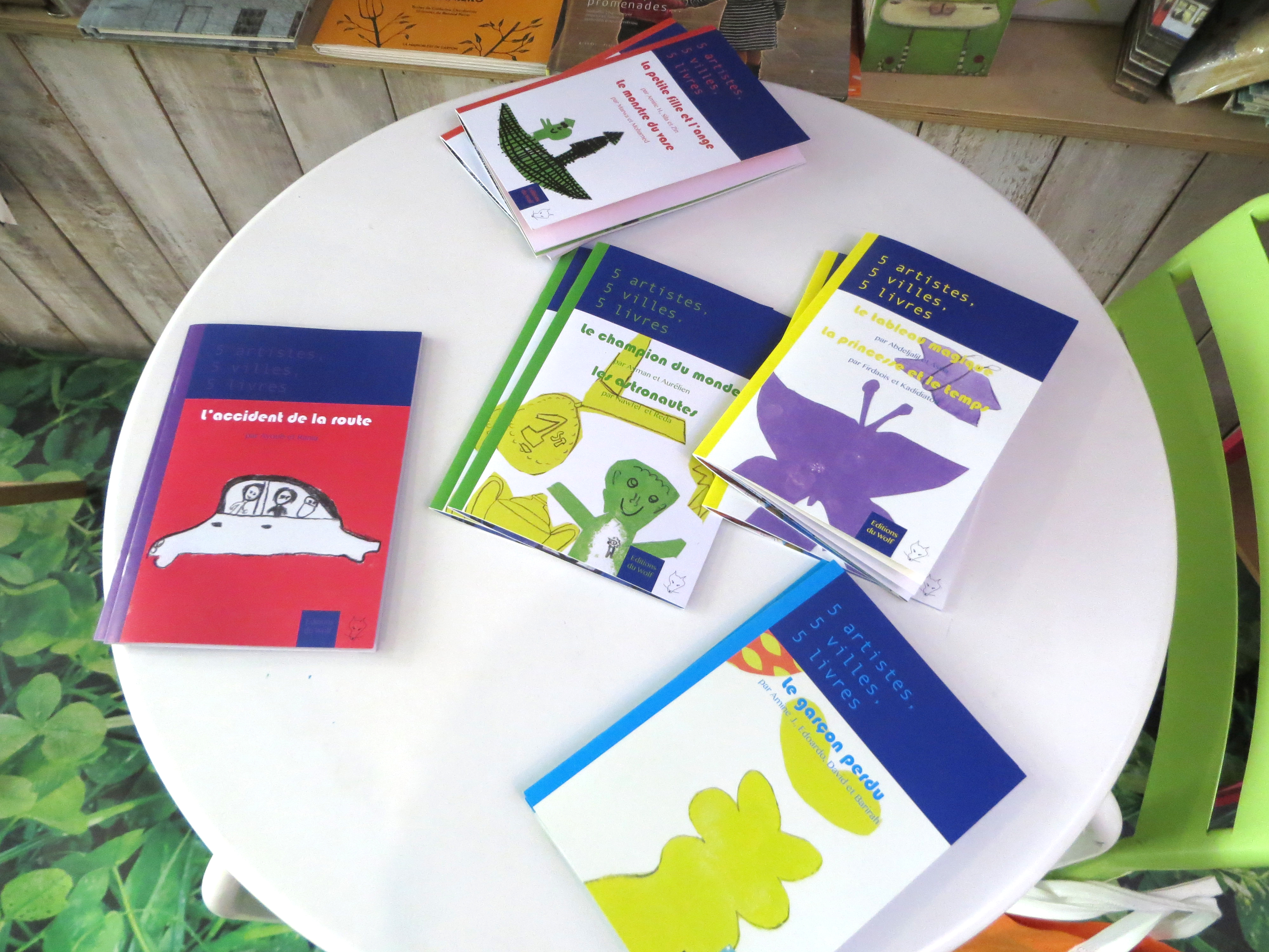 5 artistes / 5 villes / 5 livres